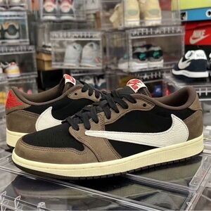 Travis Scott X Air Jordan 1 Retros Low OG Mocha
